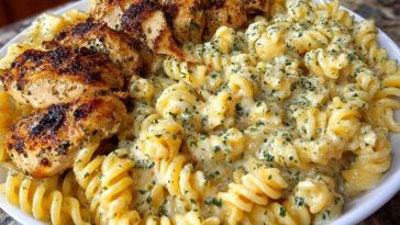 Creamy Garlic Butter Chicken and Rotini in Parmesan Sauce