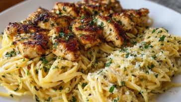 Creamy Garlic Parmesan Chicken with Cheesy Spaghetti