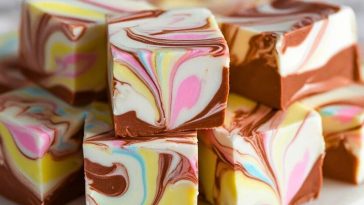 Easy Marshmallow Swirl Fudge