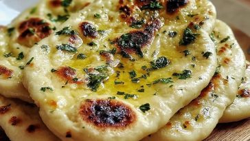 Easy Garlic Naan Bread