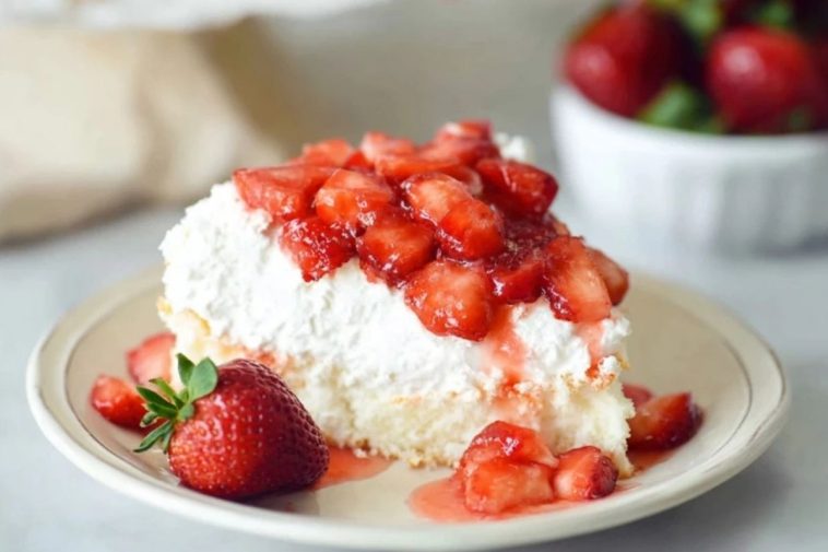 Light Angel Food Cake with Juicy Strawberries