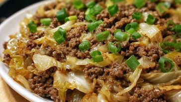 Low-Carb Mongolian Ground Beef and Cabbage