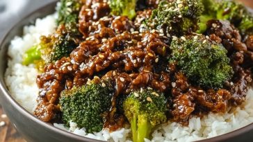 Quick & Easy Honey Garlic Ground Beef and Broccoli Stir-Fry