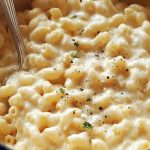 Creamy White Cheddar Mac and Cheese