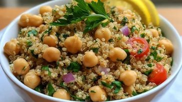 Lemon Herb Quinoa with Chickpeas