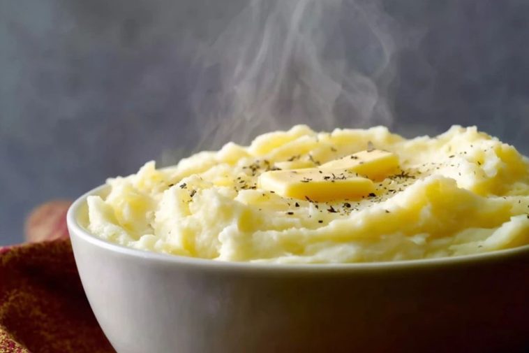 Quick Gouda Mashed Potatoes