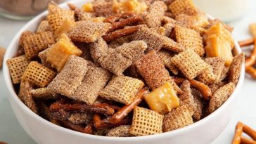 Caramel Churro Chex Mix