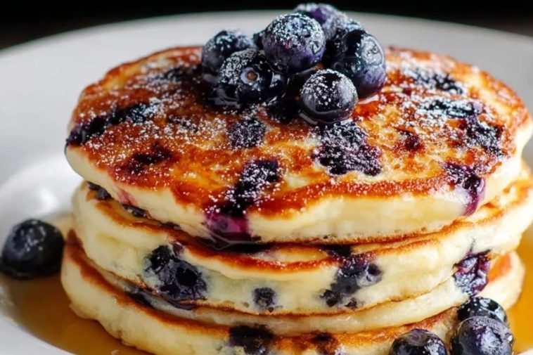 Easy Blueberry Pancakes