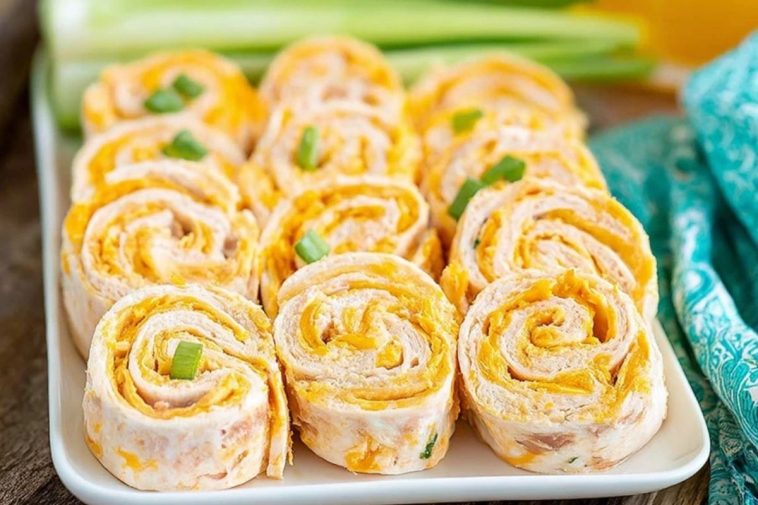 Easy Buffalo Chicken Pinwheels