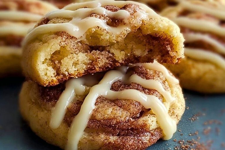 Cinnamon Roll Cheesecake Cookies