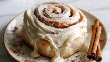 Cinnamon Roll Frosting Cream Cheese