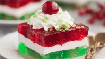 Easy Layered Christmas Jello