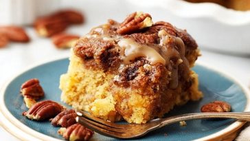 Easy Pecan Pie Dump Cake