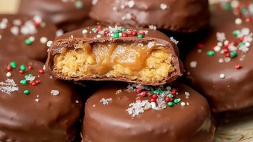 Festive Reese Cup Ritz Cracker Cookies