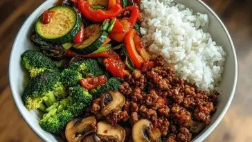 Spicy Ground Beef Stir-Fry Bowl with Garlic Veggies & Steamy Rice