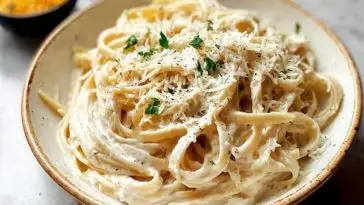 Fettuccine Alfredo