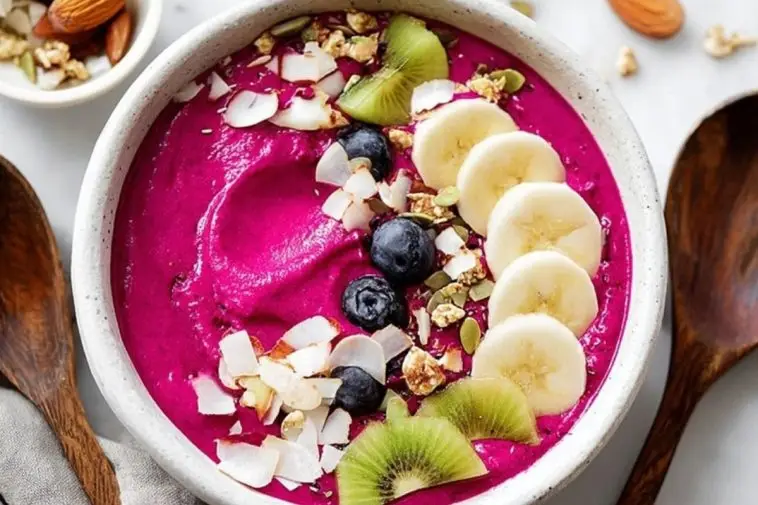 Pitaya Smoothie BowlPitaya Smoothie Bowl